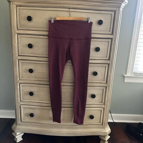 Lululemon Athletica active pants, women size 6 - Picture 4 of 4